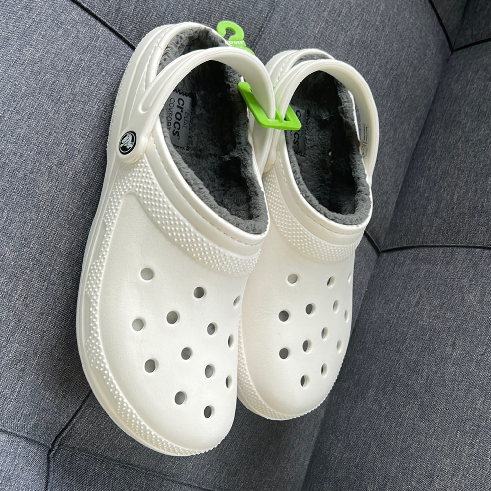COPY - White Fleece lined crocs Men’s size 10 new without tags!